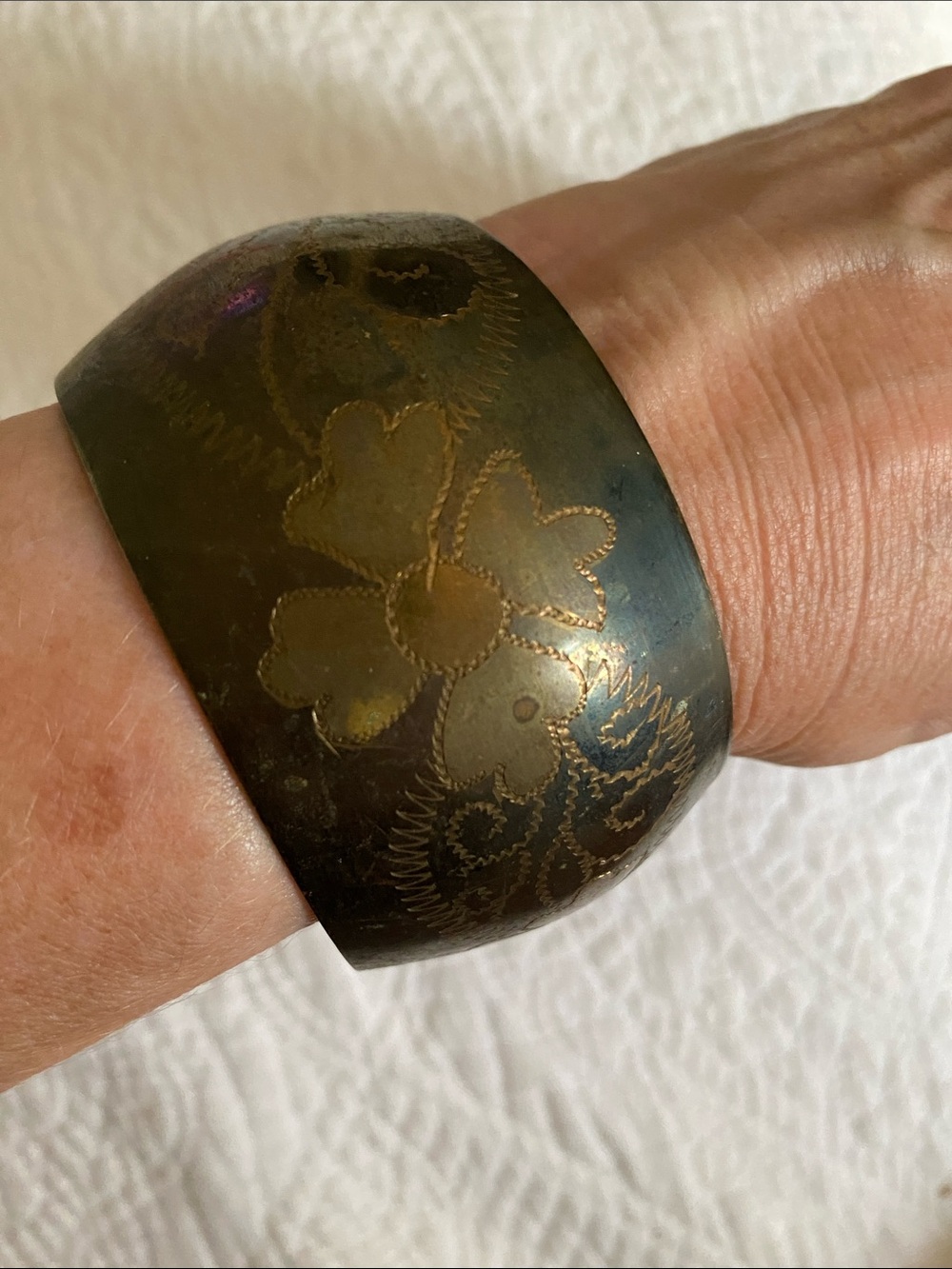 Metal Floral Bangle Bracelet